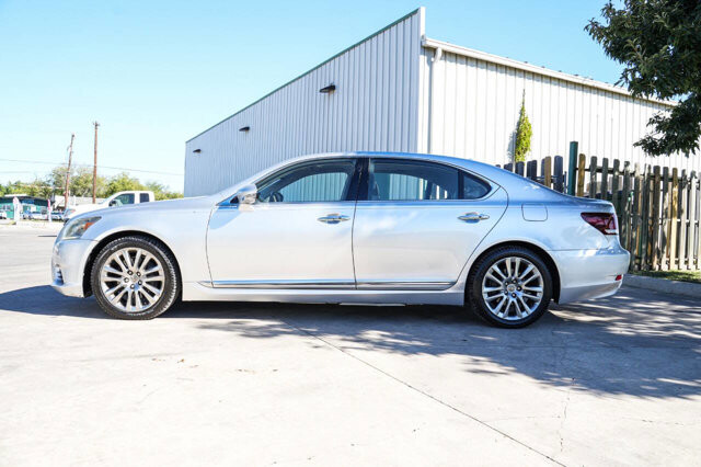 2013 Lexus LS 460 in San Antonio, TX 78228 - 2426080 4