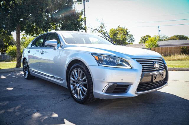 2013 Lexus LS 460 in San Antonio, TX 78228 - 2426080 9