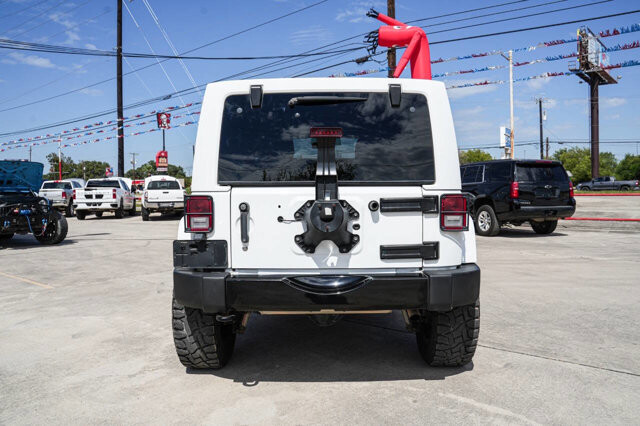 2017 Jeep Wrangler in San Antonio, TX 78228 - 2426083 6
