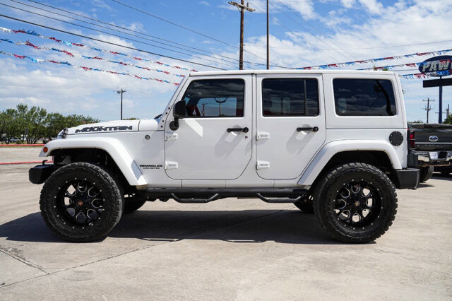2017 Jeep Wrangler in San Antonio, TX 78228 - 2426083 4