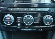 2020 Volkswagen Passat in Decatur, GA 30032 - 2426096 101