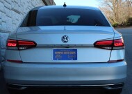 2020 Volkswagen Passat in Decatur, GA 30032 - 2426096 88