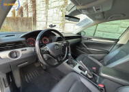 2020 Volkswagen Passat in Decatur, GA 30032 - 2426096 17