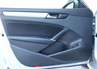 2020 Volkswagen Passat in Decatur, GA 30032 - 2426096 112
