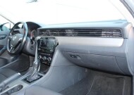 2020 Volkswagen Passat in Decatur, GA 30032 - 2426096 96