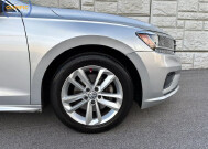 2020 Volkswagen Passat in Decatur, GA 30032 - 2426096 11