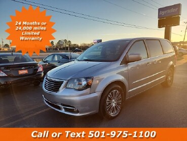 2014 Chrysler Town & Country in North Little Rock, AR 72117