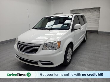 2015 Chrysler Town & Country in Las Vegas, NV 89102