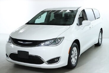 2019 Chrysler Pacifica in Bedford, OH 44146