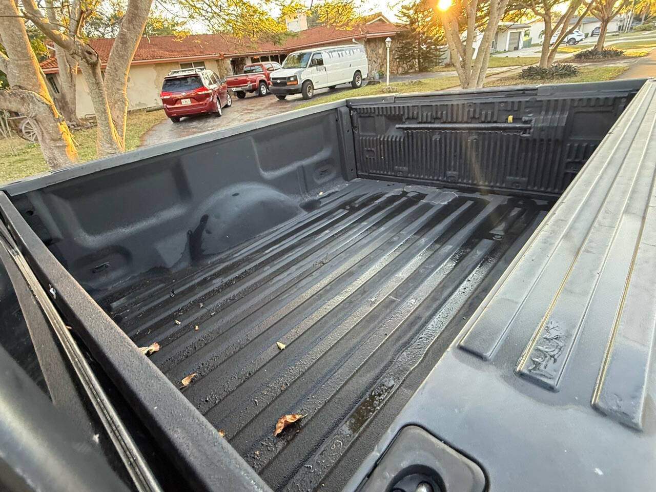 2013 Ford F150 in Hollywood, FL 33023-1906 - 2427582 17