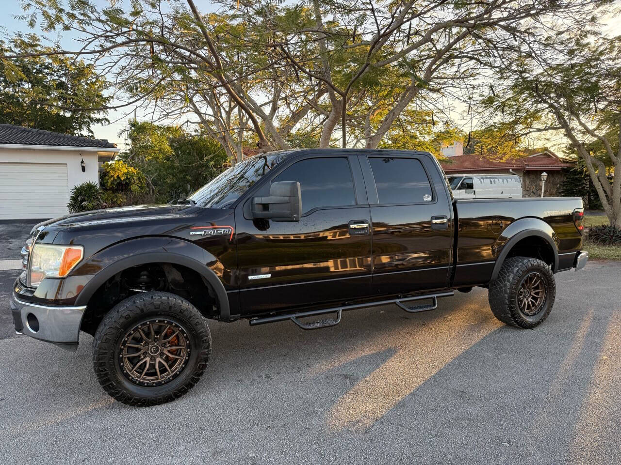2013 Ford F150 in Hollywood, FL 33023-1906 - 2427582 3