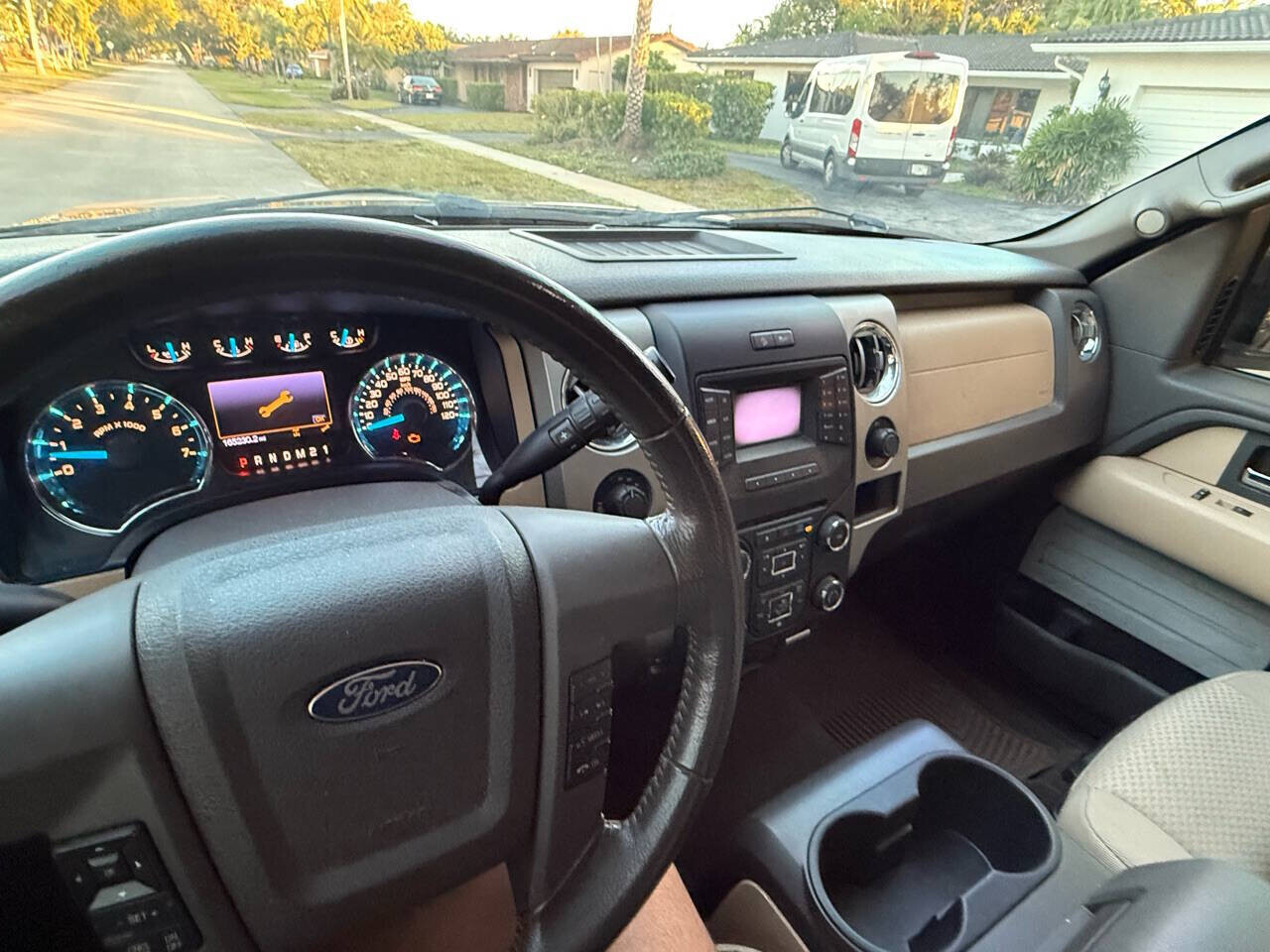 2013 Ford F150 in Hollywood, FL 33023-1906 - 2427582 27