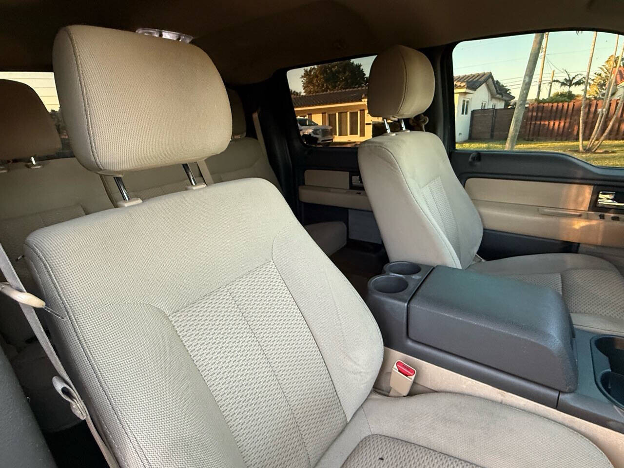 2013 Ford F150 in Hollywood, FL 33023-1906 - 2427582 24