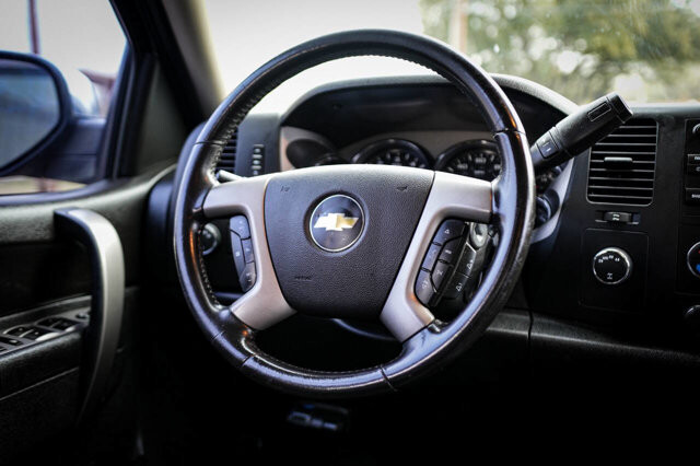 2012 Chevrolet Silverado 1500 in San Antonio, TX 78228 - 2427595 12
