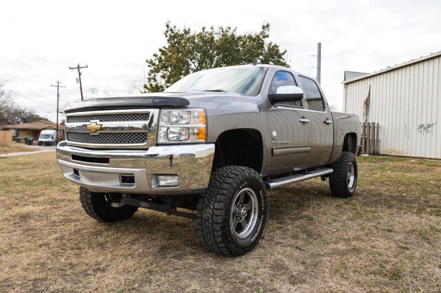 2012 Chevrolet Silverado 1500 in San Antonio, TX 78228 - 2427595 3