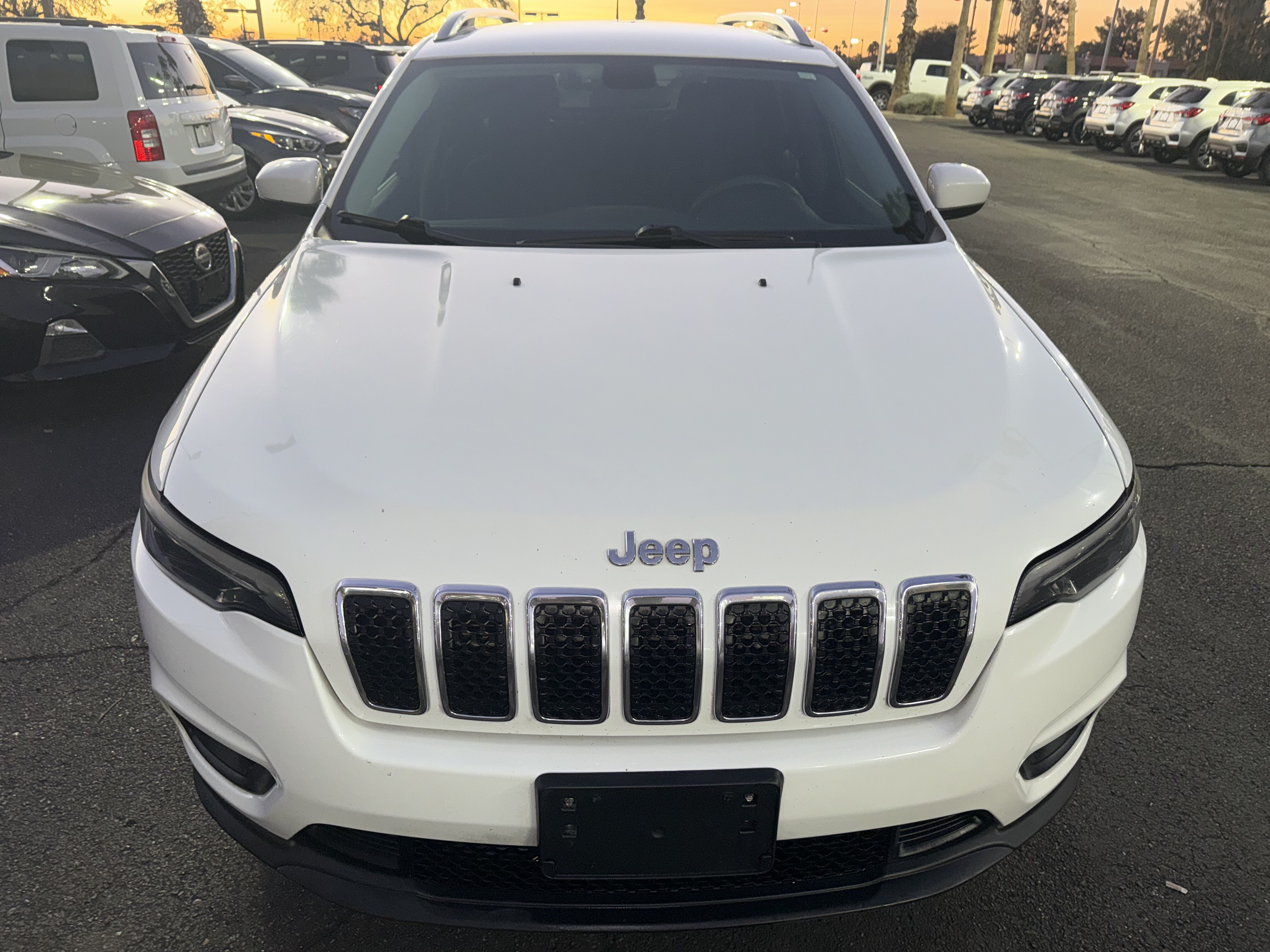 2019 Jeep Cherokee in Phoenix, AZ 85022 - 2429017 2