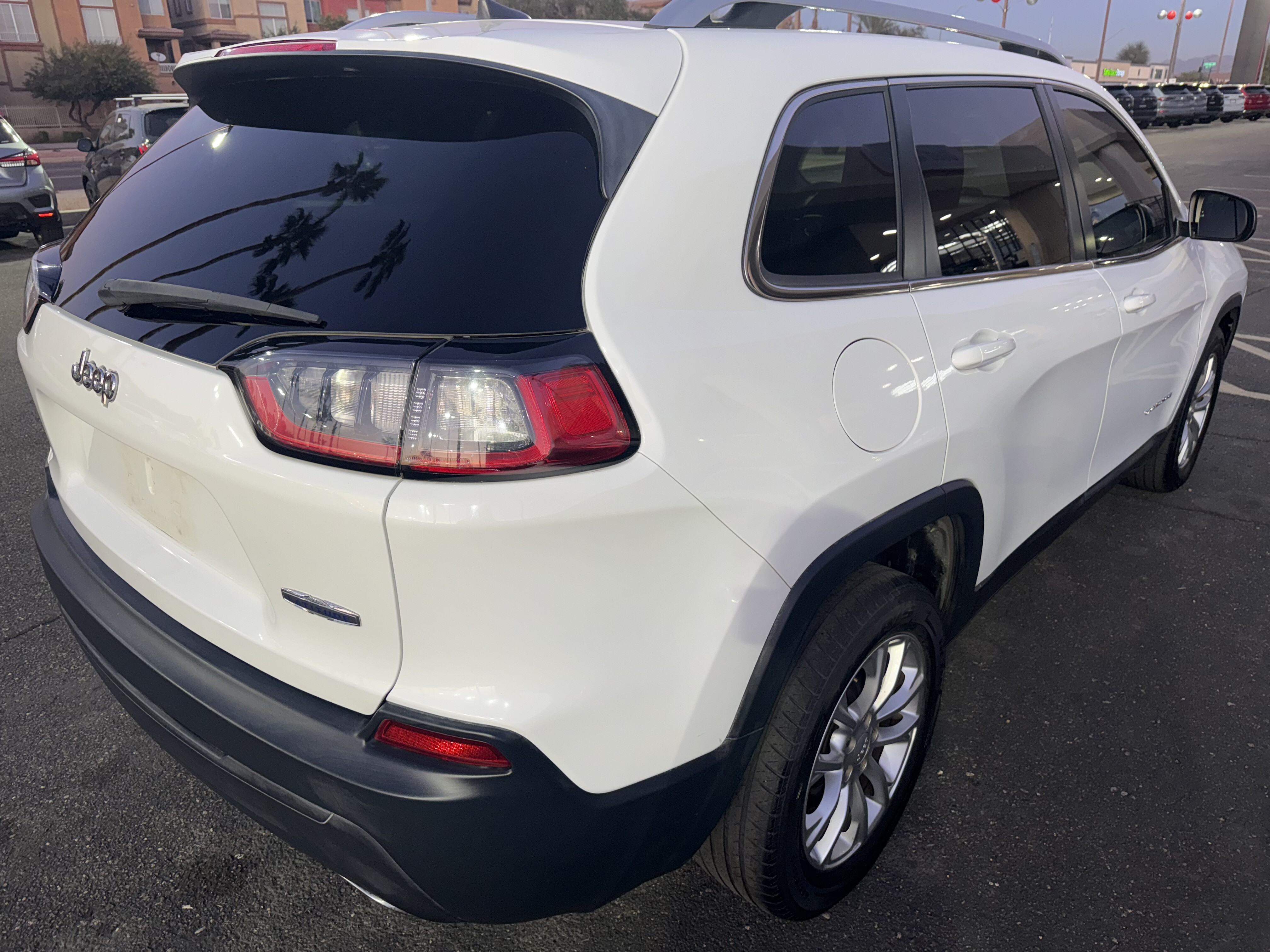 2019 Jeep Cherokee in Phoenix, AZ 85022 - 2429017 4