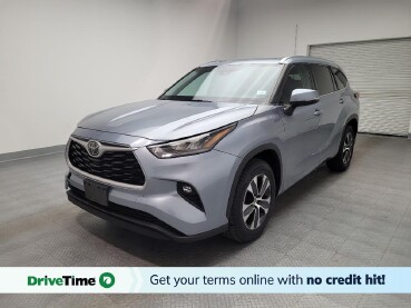 2020 Toyota Highlander in Van Nuys, CA 91411