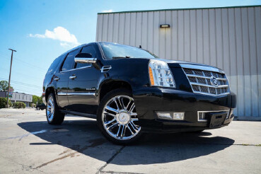 2010 Cadillac Escalade in San Antonio, TX 78228