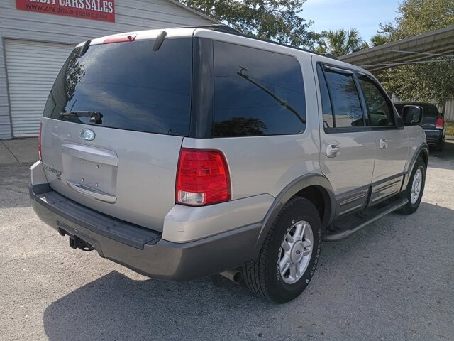 2004 Ford Expedition in Hudson, FL 34669 - 2430093 8