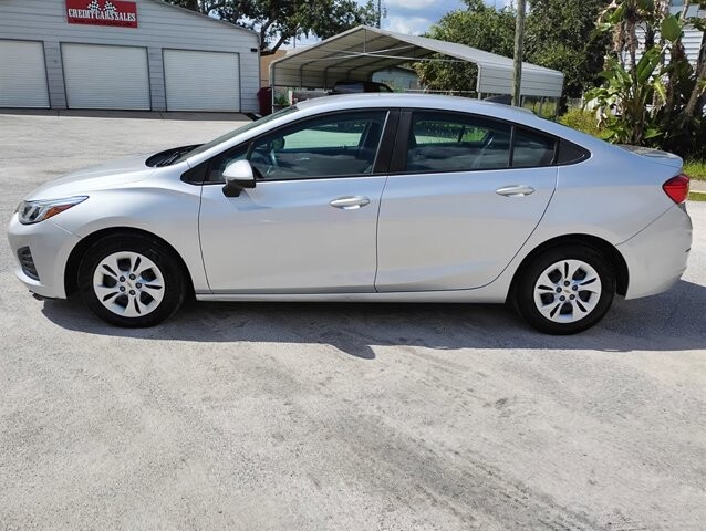 2019 Chevrolet Cruze in Hudson, FL 34669 - 2430094 5
