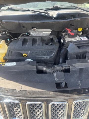 2015 Jeep Compass in Longwood, FL 32750 - 2430460 7