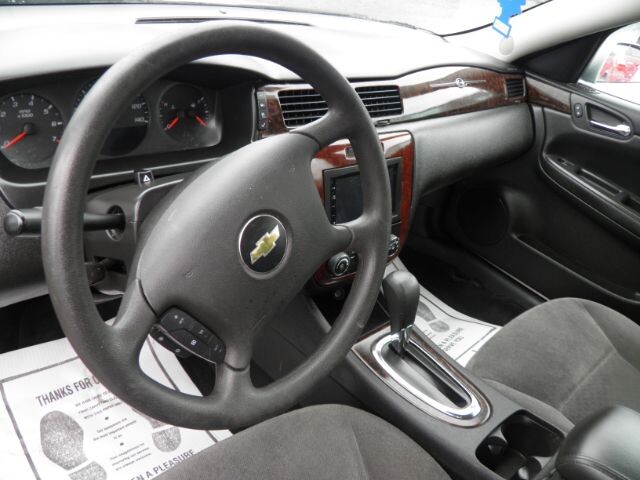 2015 Chevrolet Impala in Barton, MD 21521 - 2430472 3