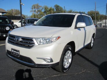 2013 Toyota Highlander in Kansas City, KS 66102