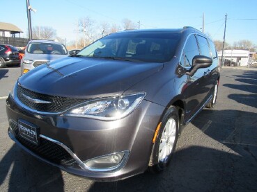 2017 Chrysler Pacifica in Kansas City, KS 66102