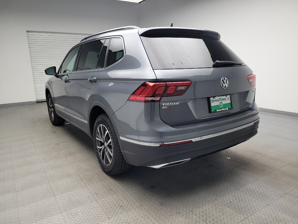 2020 Volkswagen Tiguan in Eastpointe, MI 48021 - 2431022 5
