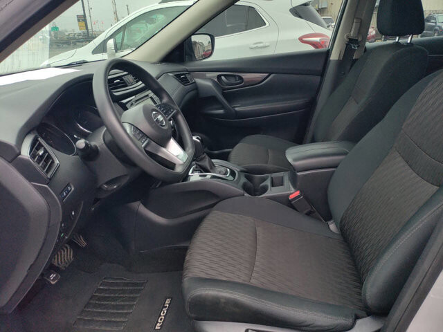 2019 Nissan Rogue in North Little Rock, AR 72117-1620 - 2431475 5