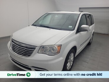 2016 Chrysler Town & Country in San Antonio, TX 78238