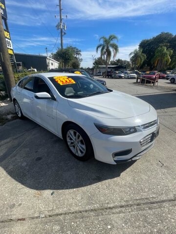 2017 Chevrolet Malibu in Longwood, FL 32750 - 2432028 3