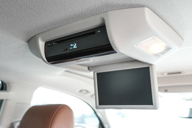 2014 Toyota Sequoia in San Antonio, TX 78228 - 2432326 26