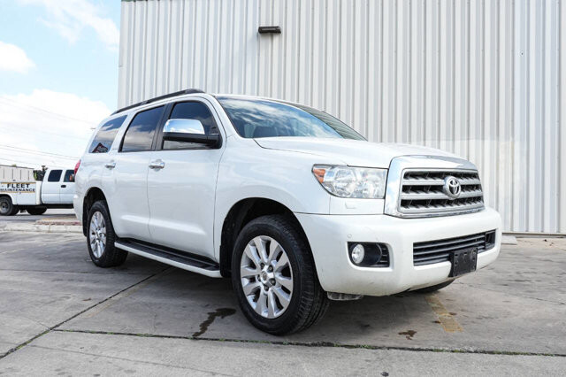 2014 Toyota Sequoia in San Antonio, TX 78228 - 2432326 11