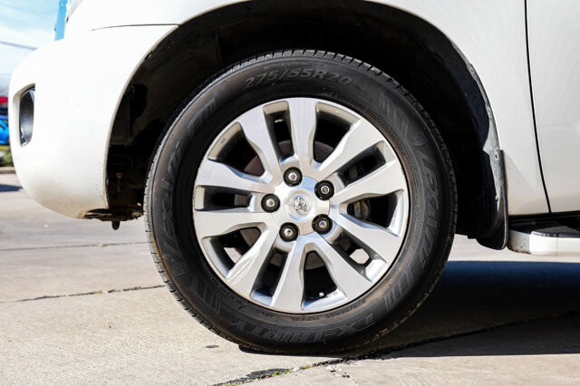 2008 Toyota Sequoia in San Antonio, TX 78228 - 2432328 5