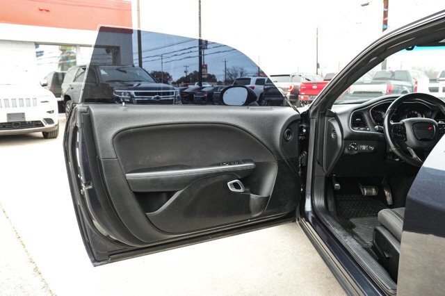 2019 Dodge Challenger in San Antonio, TX 78228 - 2432753 13