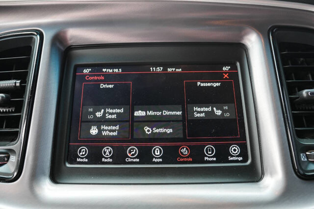 2019 Dodge Challenger in San Antonio, TX 78228 - 2432753 17