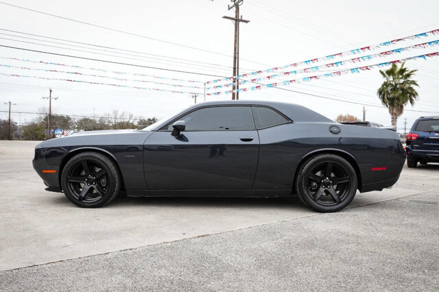 2019 Dodge Challenger in San Antonio, TX 78228 - 2432753 4