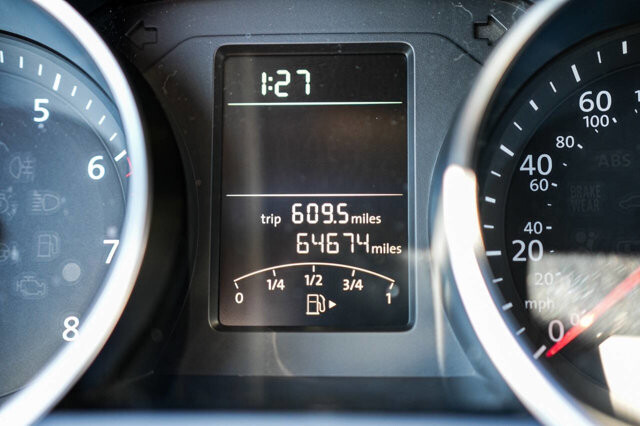 2016 Volkswagen Jetta in San Antonio, TX 78228 - 2433201 17