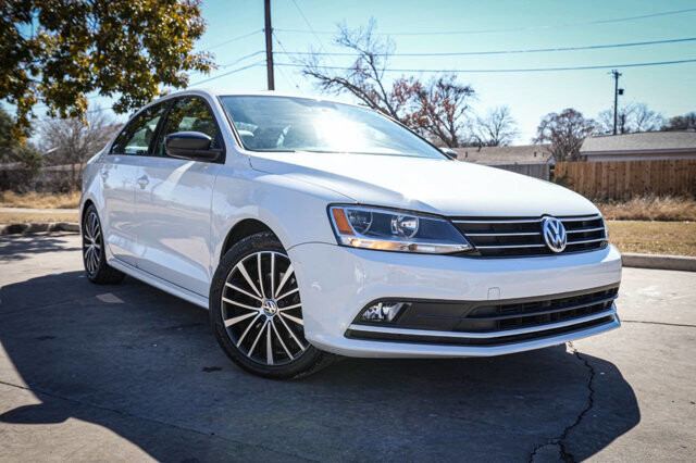 2016 Volkswagen Jetta in San Antonio, TX 78228 - 2433201