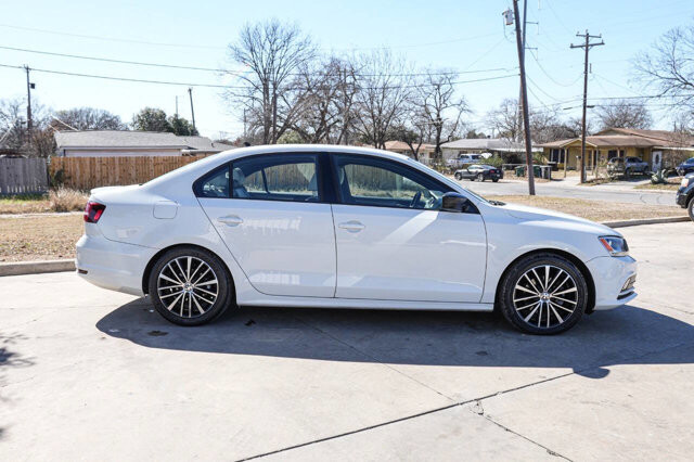 2016 Volkswagen Jetta in San Antonio, TX 78228 - 2433201 9