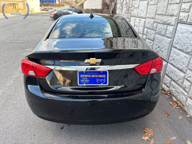 2017 Chevrolet Malibu in Decatur, GA 30032 - 2434328 5