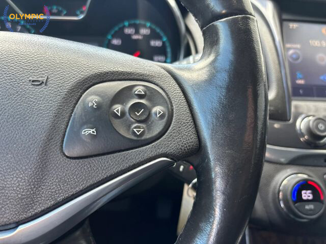 2017 Chevrolet Malibu in Decatur, GA 30032 - 2434328 22