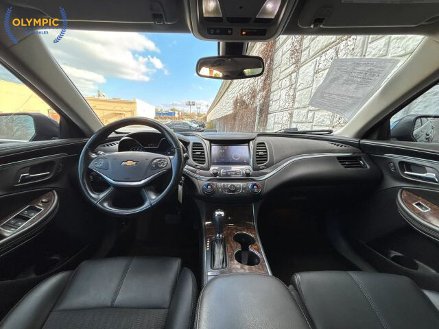 2017 Chevrolet Malibu in Decatur, GA 30032 - 2434328 16