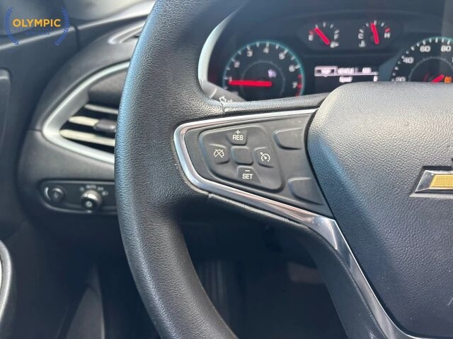 2017 Chevrolet Malibu in Decatur, GA 30032 - 2434328 21