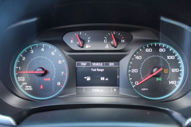 2017 Chevrolet Malibu in Decatur, GA 30032 - 2434328 59