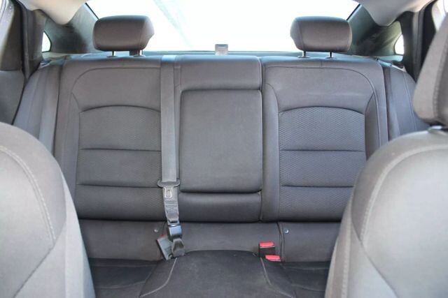 2017 Chevrolet Malibu in Decatur, GA 30032 - 2434328 69