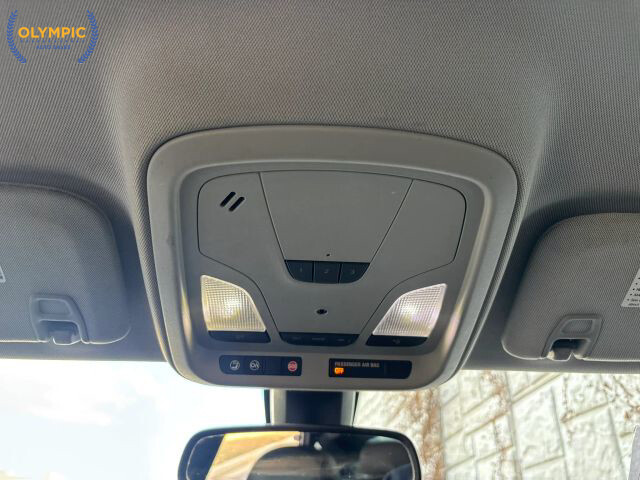 2017 Chevrolet Malibu in Decatur, GA 30032 - 2434328 30