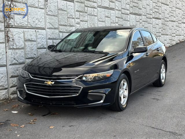 2017 Chevrolet Malibu in Decatur, GA 30032 - 2434328